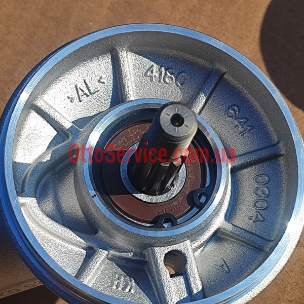 Редуктор для мотокос використовується в моделях  fs120, fs200, fs250 