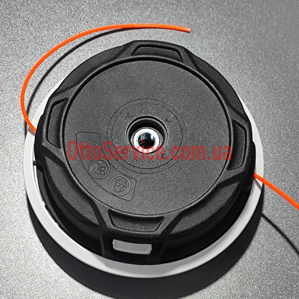 Косильна головка (шпуля) для мотокос FS 160 / FS 180 / FS 220 / FS 280 / FS 300 / FS 350 / FS 400 / FS 450