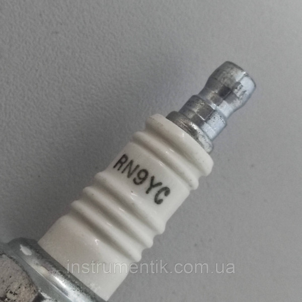 Свічка запалювання Champion RN9YC