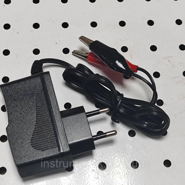 Універсальний імпульсний зарядний пристрій 12V до мопедів та скутерів.HONDA, SUZUKI, YAMAHA