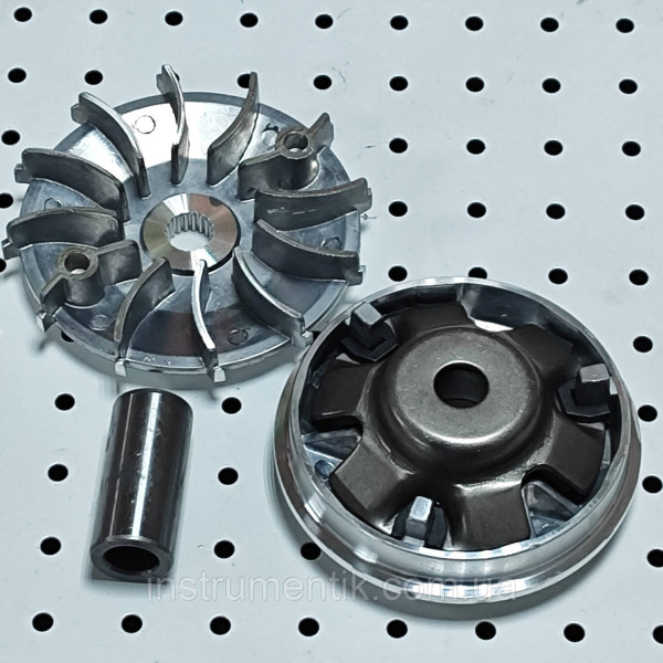Варіатор на скутер передній GY6-125, GY6-150, LEAD-100